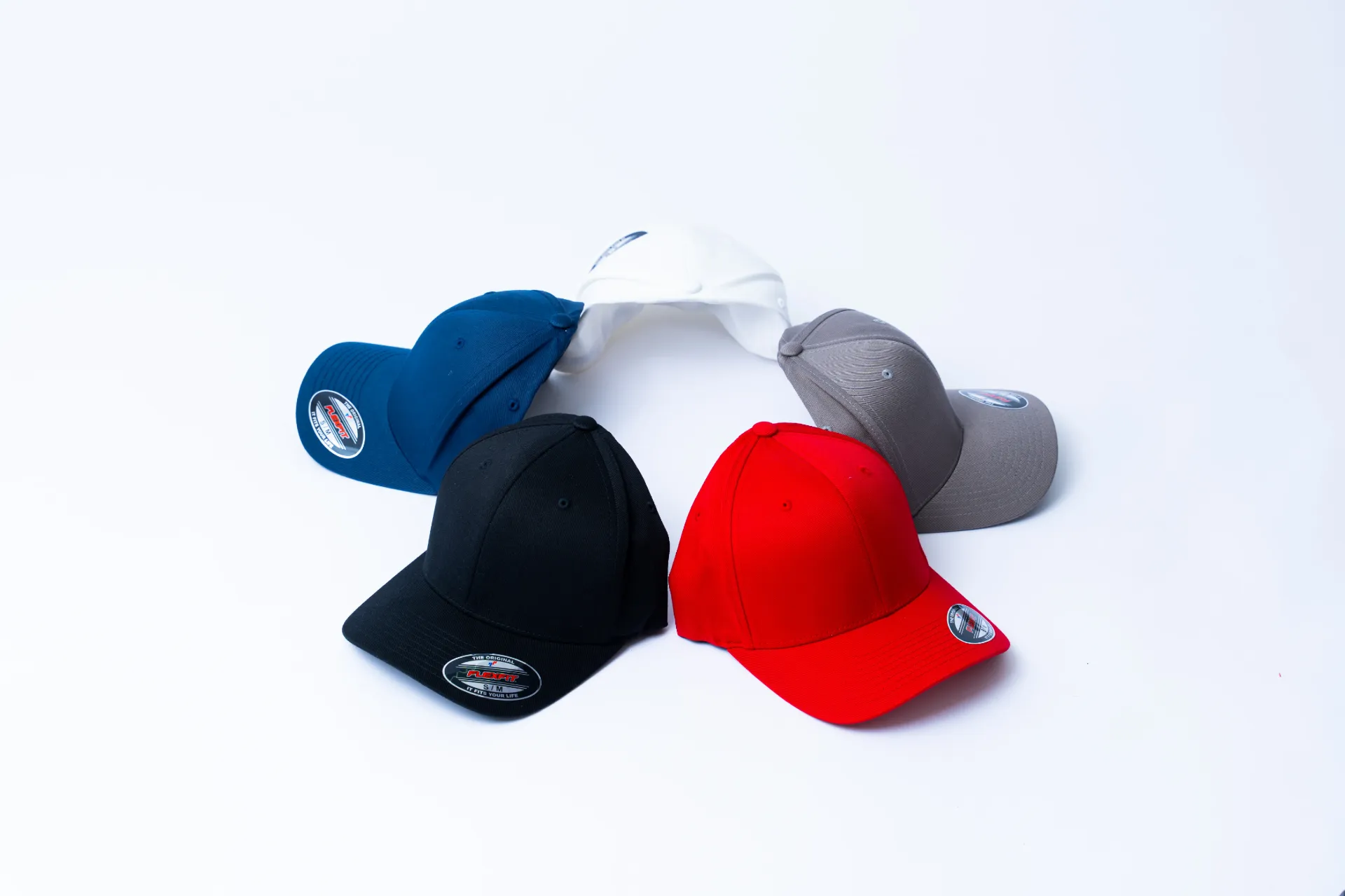 [FLEXFIT CAP] قبعة FlexFit (أبيض)